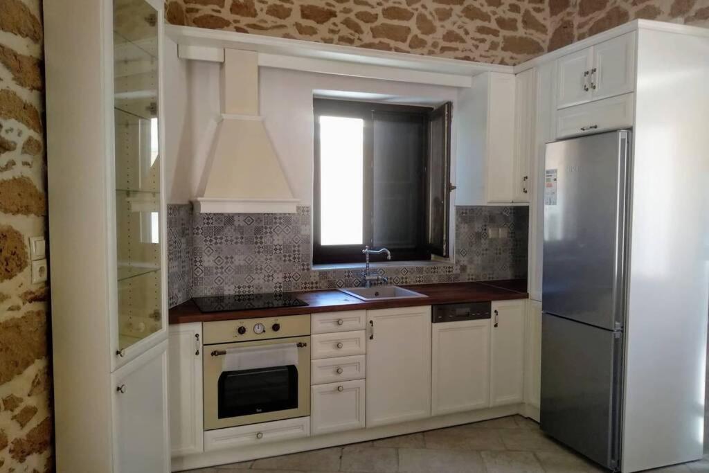 Traditional Stone House シティア エクステリア 写真