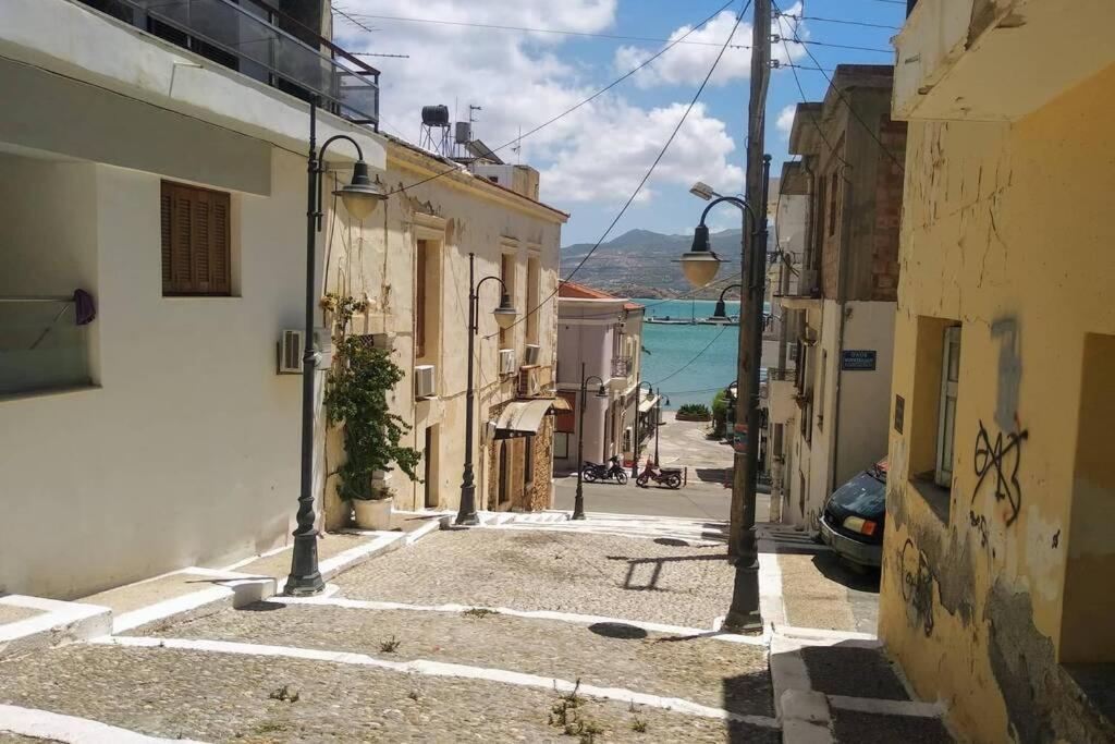 Traditional Stone House シティア エクステリア 写真